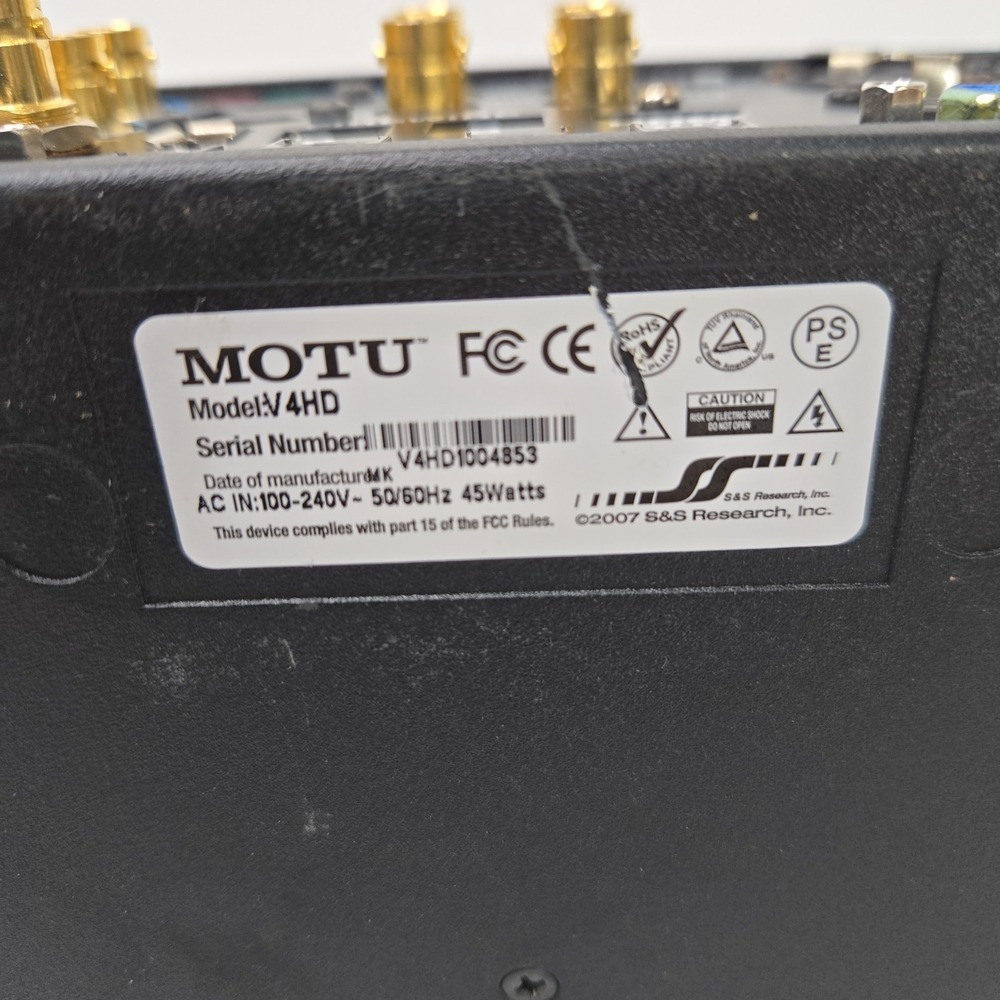 MOTU V4HD Firewire Video/Audio Interface Rack Mountable - Picture 5 of 5
